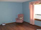 2166 Springview Dr - Photo 13