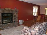 2166 Springview Dr - Photo 31