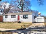 936 14th Se - Photo 1