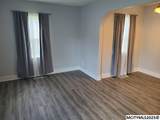 1424 Hampshire - Photo 3