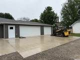 320 Walnut St - Photo 2