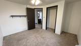 415 Massachusetts - Photo 12