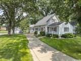 938 12th Ne - Photo 3