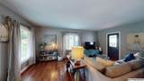 1044 Maple Dr - Photo 4