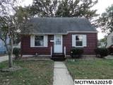 729 17th Ne - Photo 1
