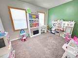 514 17th St W - Photo 21