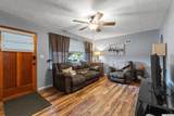907 7th St - Photo 3