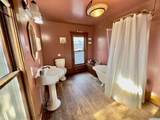 1602 Clark St - Photo 21