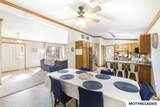 2037 12th Ne - Photo 4