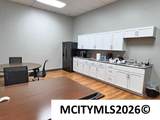 687 Taft - Photo 10