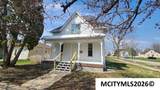 121 Walnut St - Photo 2