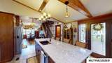 715 12th St - Photo 10