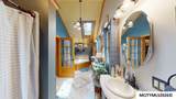 715 12th St - Photo 37