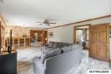 715 Hampshire Ave - Photo 16