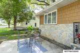 909 Main Ave - Photo 4