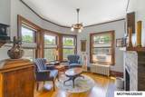 221 7th Nw - Photo 11