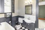 202 2ND SE - Photo 17