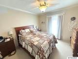 609 Massachusetts - Photo 13