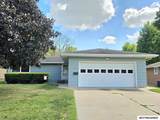 1009 Manor Dr - Photo 1