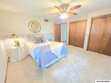 1009 Manor Dr - Photo 18