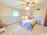 1009 Manor Dr - Photo 19