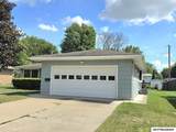 1009 Manor Dr - Photo 4