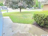 1009 Manor Dr - Photo 5