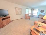 1009 Manor Dr - Photo 9
