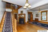 202 2ND SE - Photo 3