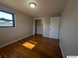 707 16th Se - Photo 7