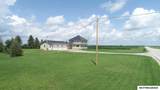 1437 270th St - Photo 2