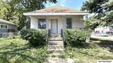 1102 Federal Ave - Photo 2