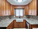 1031 Heritage Dr - Photo 4
