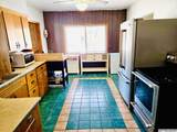 719 6th St - Photo 5