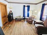719 6th St - Photo 9