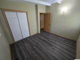 1018 Crestmore Way - Photo 15