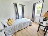 823 15th Se - Photo 18