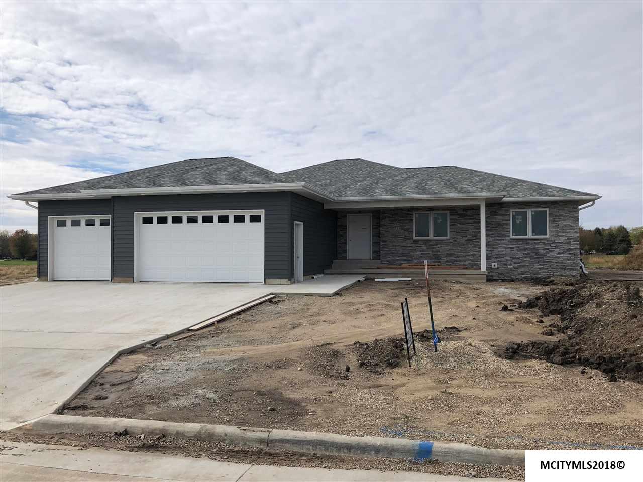 714 Cypress Ct - Photo 1