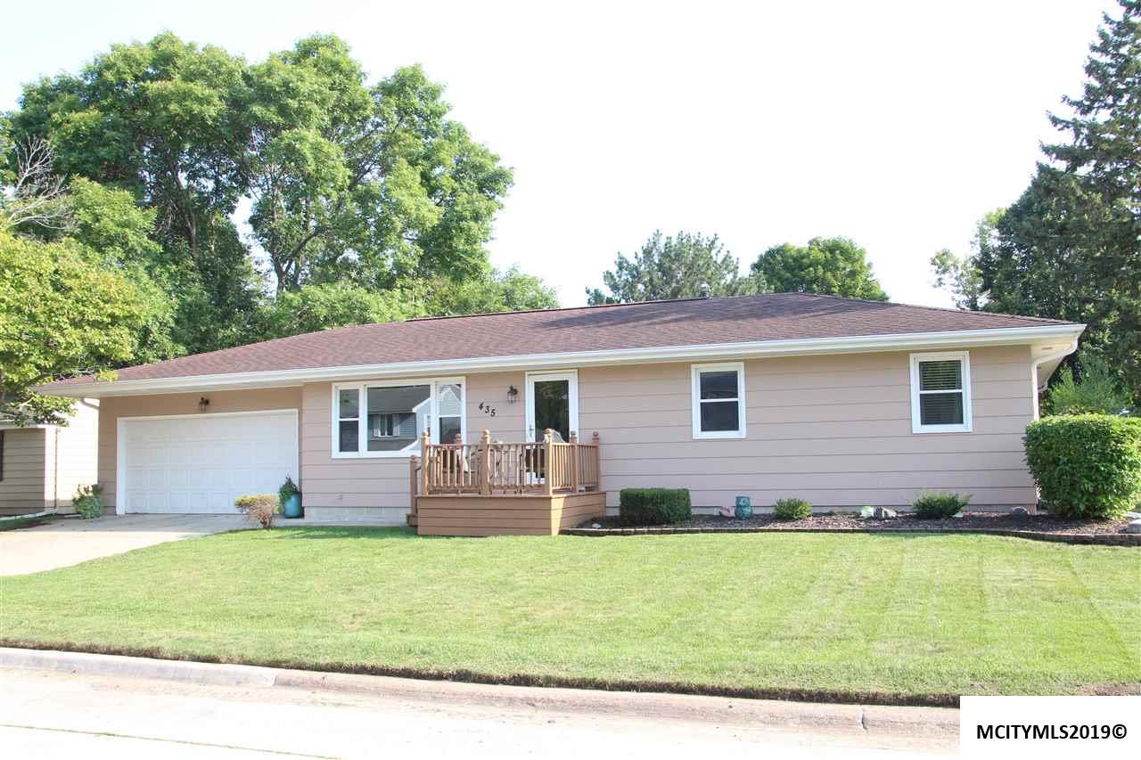 435 20th Sw - Photo 1