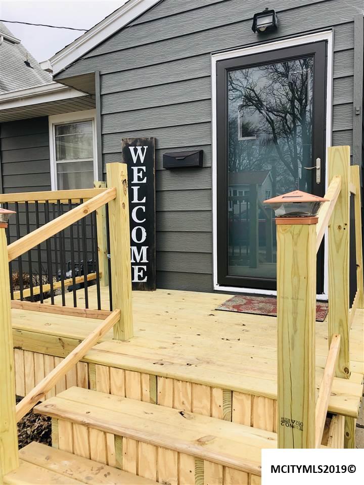 319 25th Sw - Photo 1