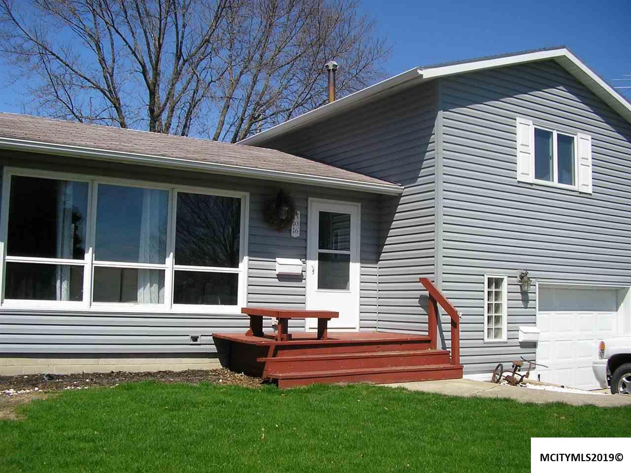 306 Elmore St - Photo 1