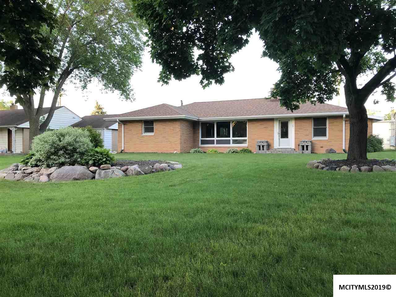 15 Willowbrook Dr - Photo 1