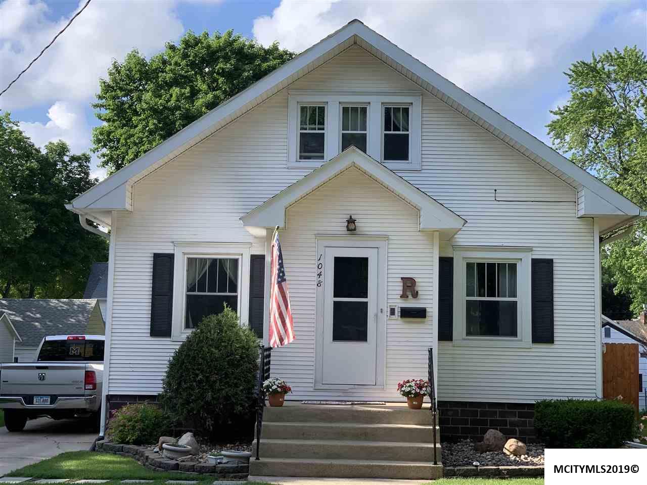1048 1st Nw - Photo 1