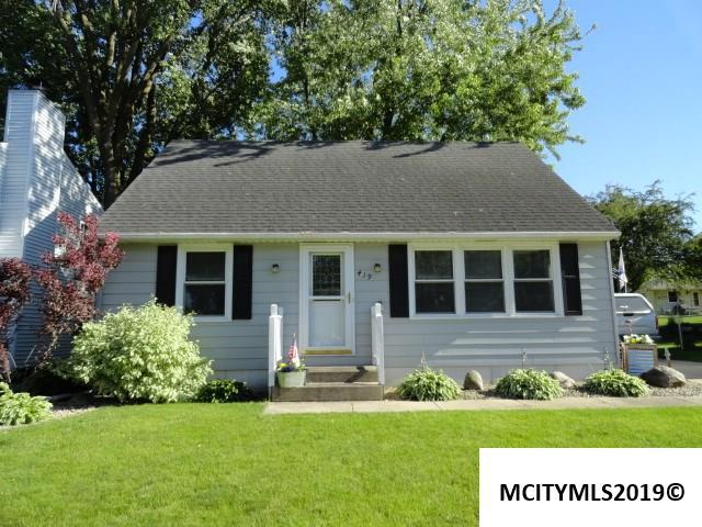 419 21st Sw - Photo 1