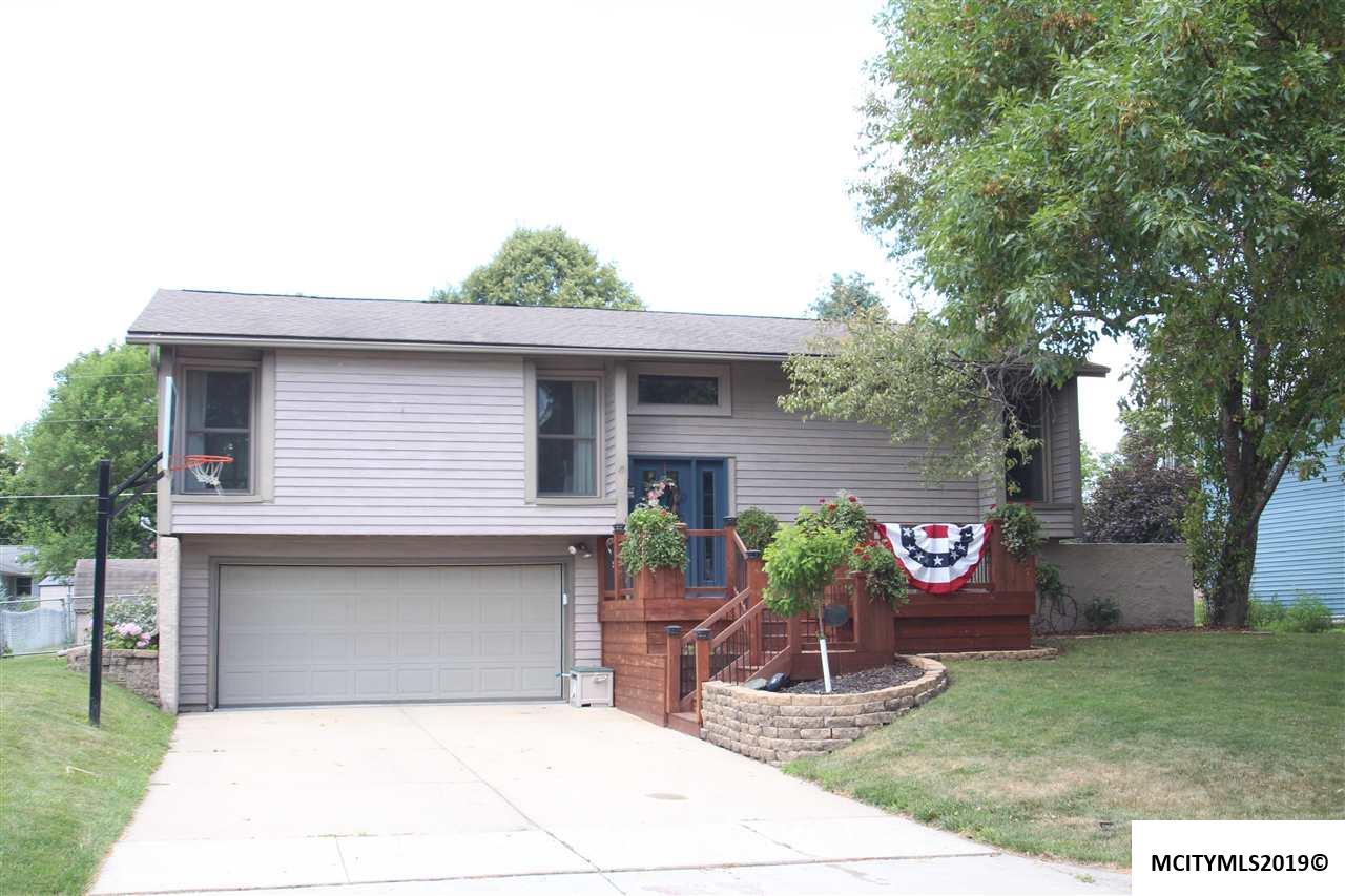 722 Garfield - Photo 1