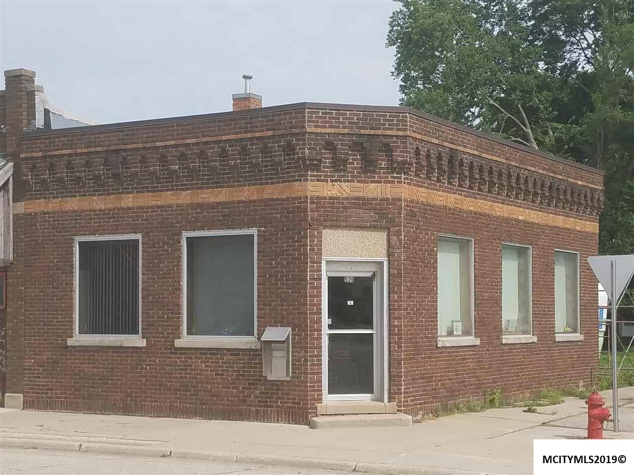 520 Main St - Photo 1
