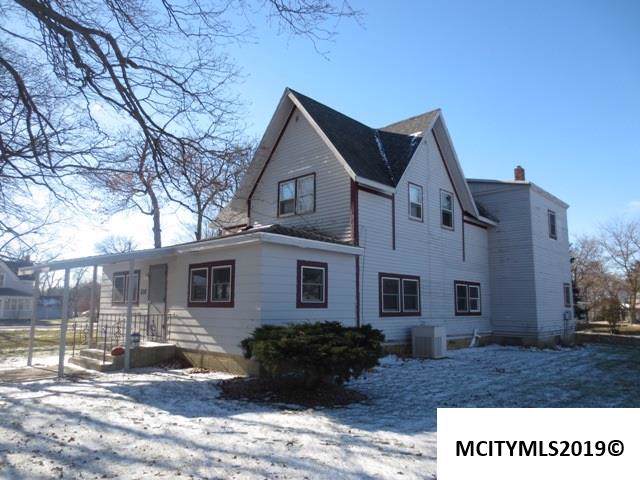 218 4th St S - Photo 1