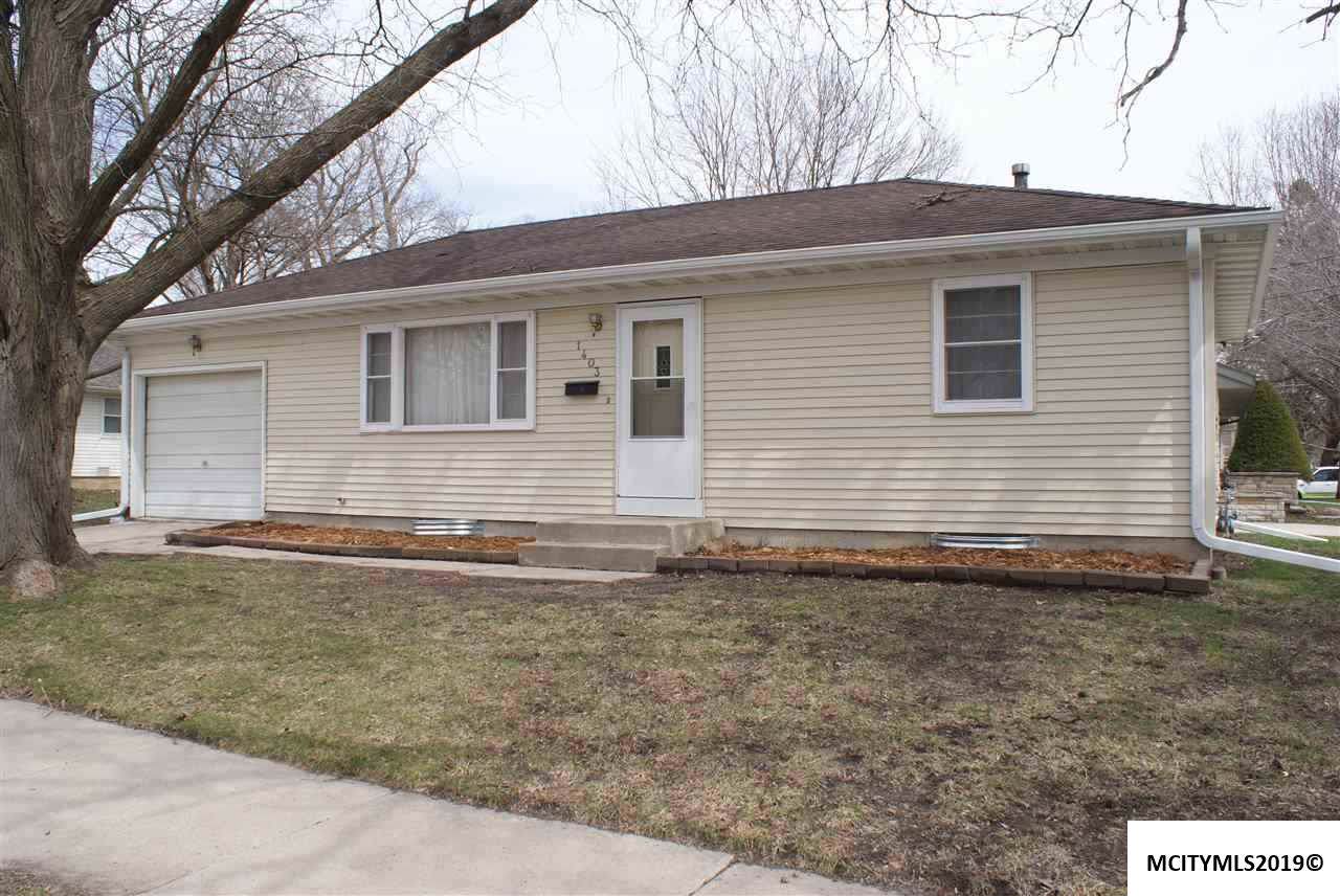 1403 Carolina Pl - Photo 1