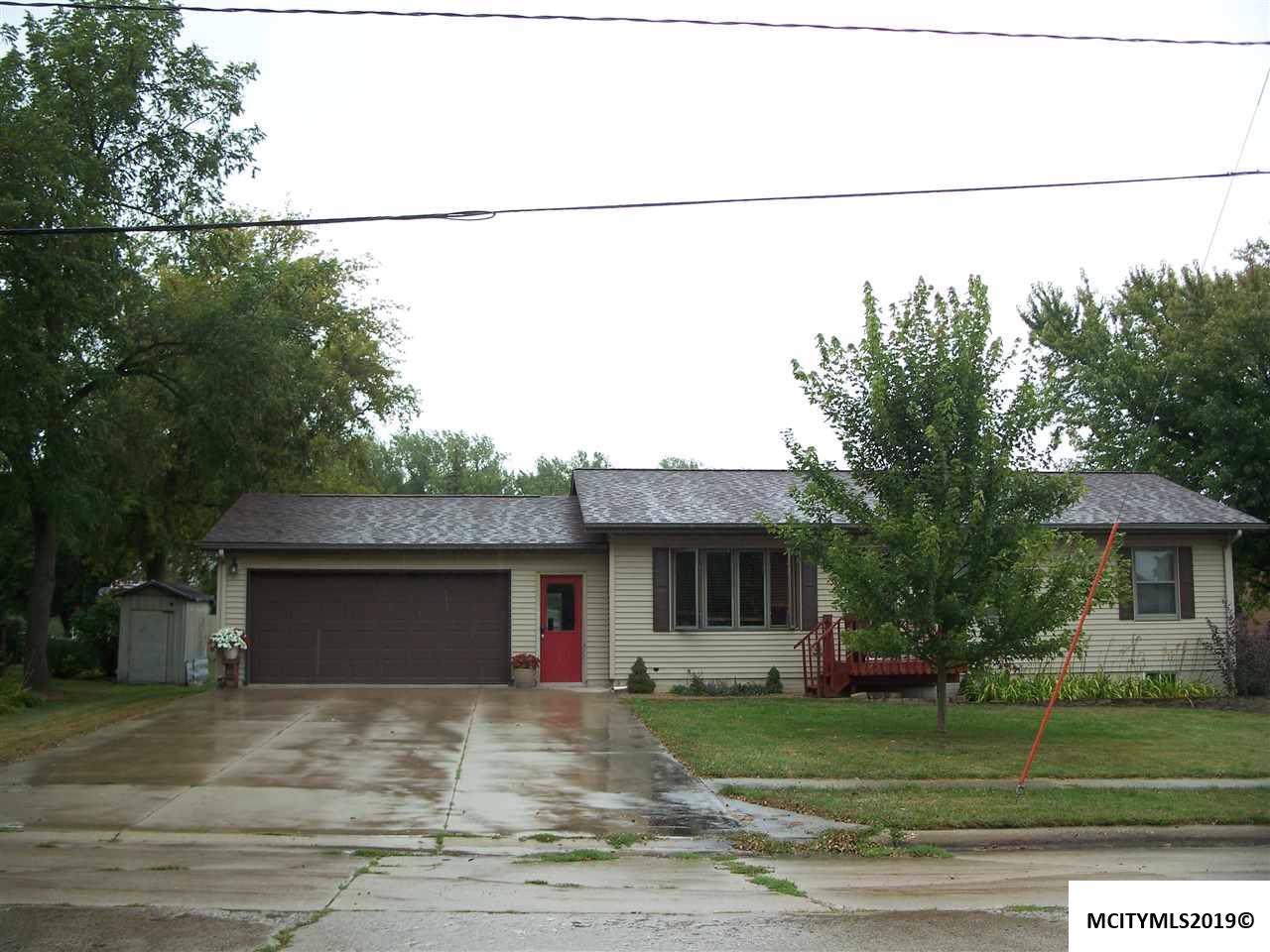 110 Harris St - Photo 1