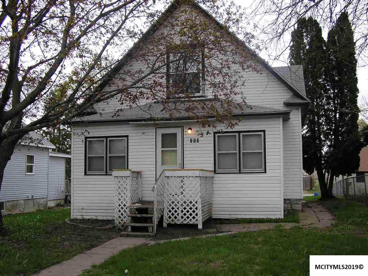 113 Monroe - Photo 1